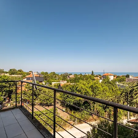 Luxury 2 Bedroom With Sea View Várna