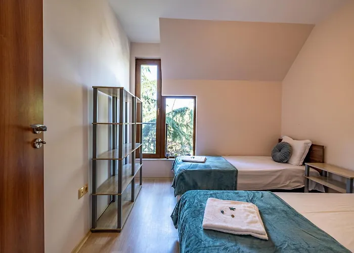 Luxury 2 Bedroom With Sea View Apartment *